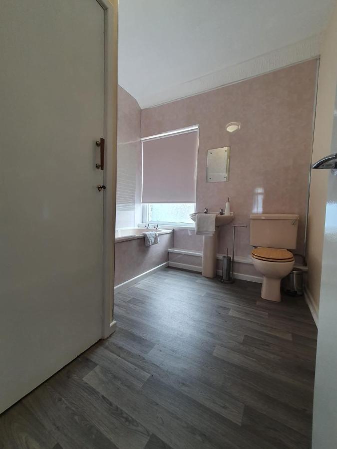 2 Bed House, Contractors & Holiday Guests Welcomed Dowlais ภายนอก รูปภาพ